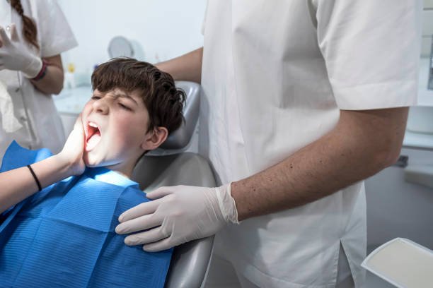 Best Broken or Cracked Tooth Emergency Dentist in Mills River, NC